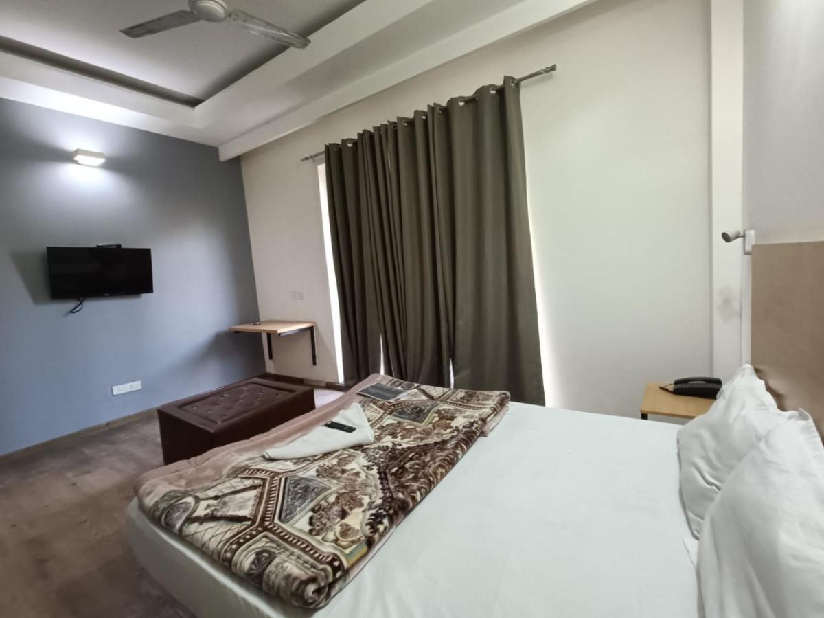 Fabhotel Sky Land Дели Экстерьер фото
