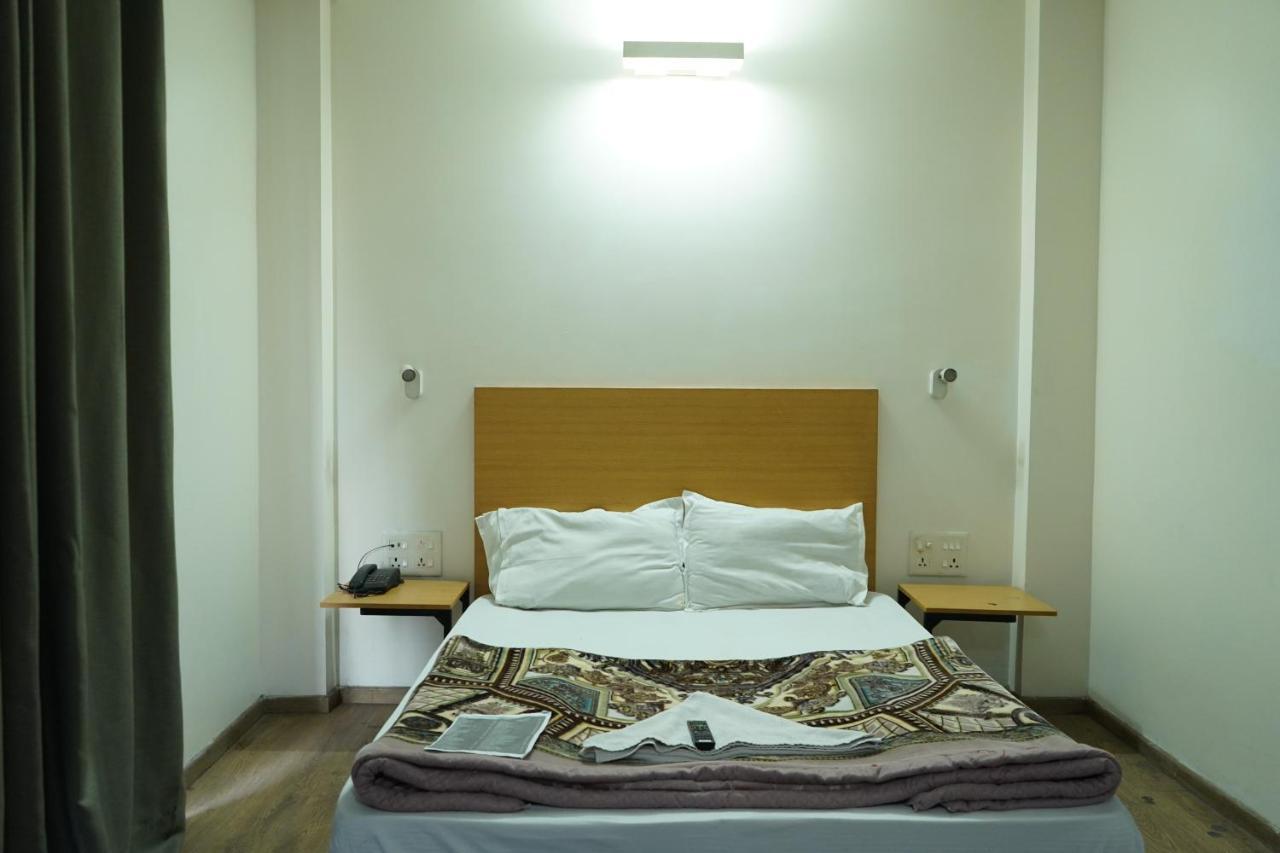 Fabhotel Sky Land Дели Экстерьер фото